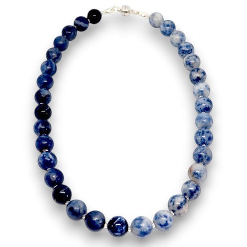Each One Elara Necklace with deep blue marbled sodalite beads and a magnetic clasp, approx. 42cm